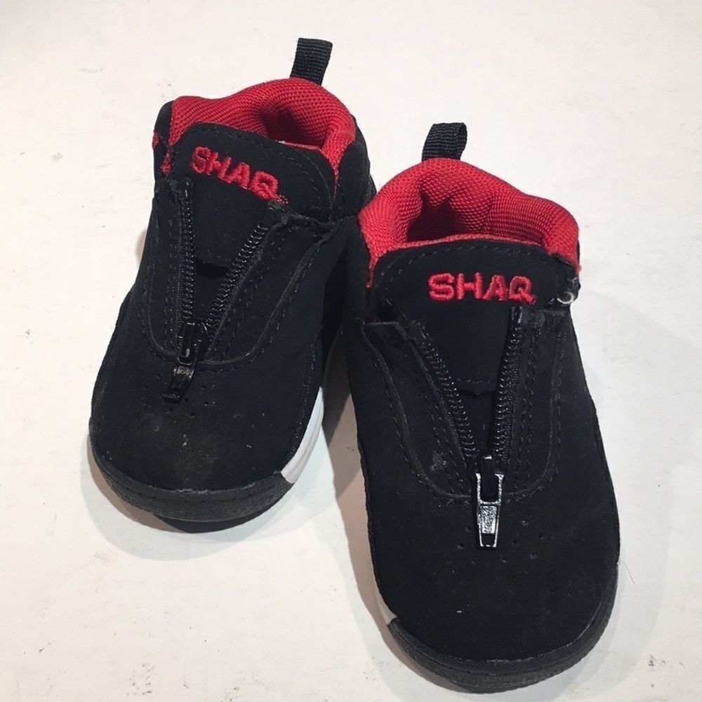 Vintage Shaq Black Leather Shoes - Size 6